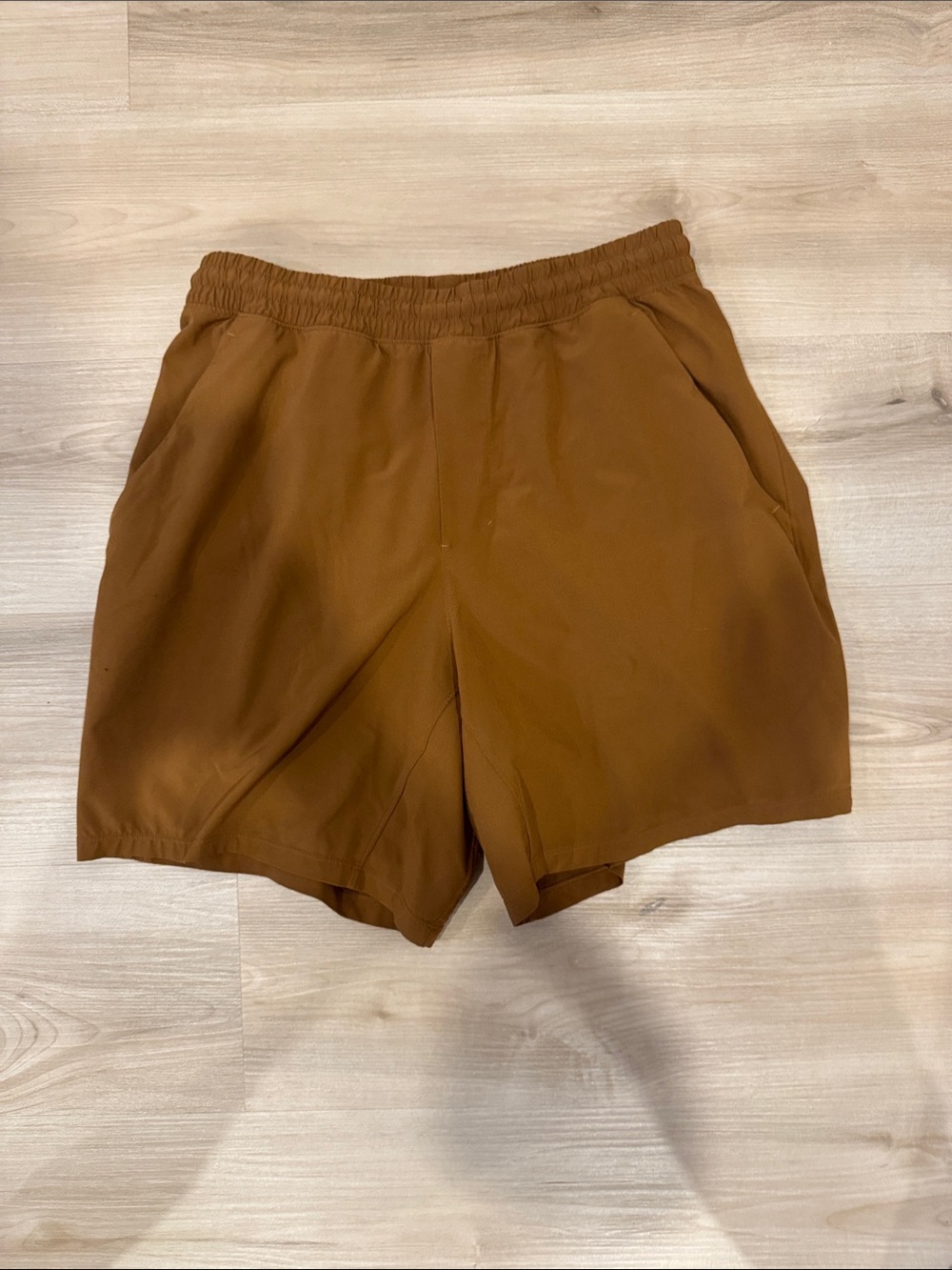 Men's medium Lululemon Athletica Beige Elastic-Waist Sports Shorts
